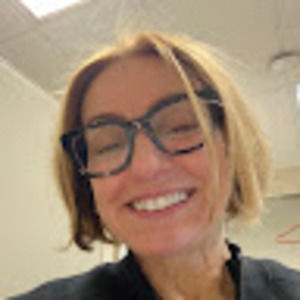 Meet your Posher, Evelyn